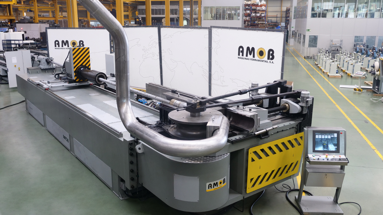 Máquina de curvar tubo CNC para industria digital internacional